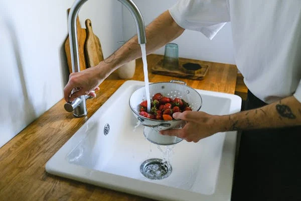 Washing Fruits